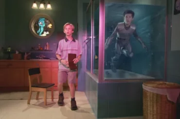 как называется фильм где мальчик акула