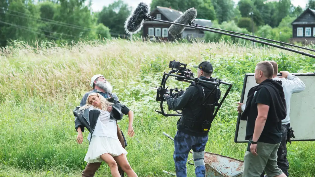 в какой деревне снимался сериал блогеры взаперти