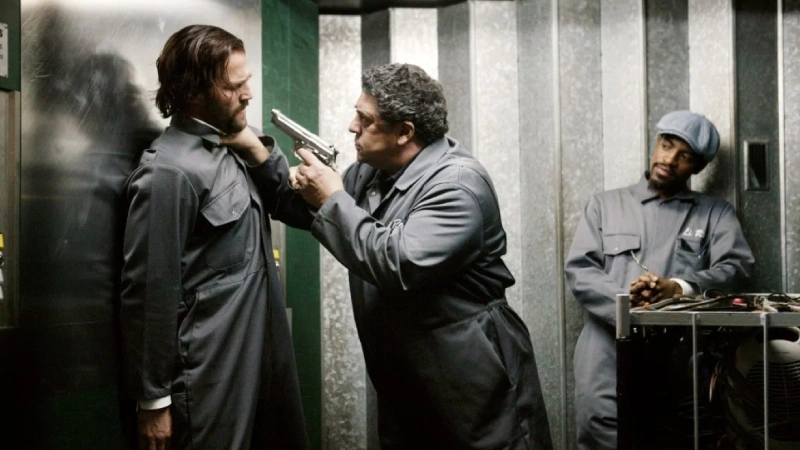 суть фильма револьвер