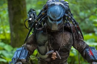 хищник в каком порядке смотреть